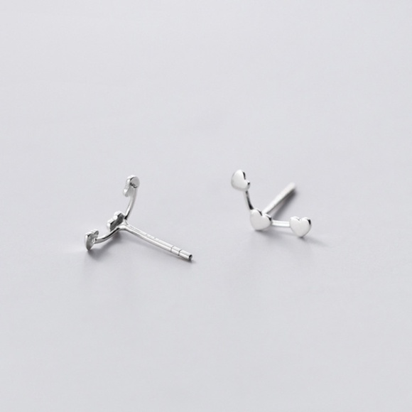 925 Sterling Silver  Hearts Ear Crawler Stud Earrings - Picture 4 of 4